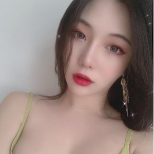 最美Twitter博主《元气美美》各种承接视频
