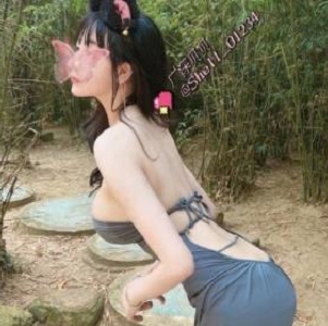 极品拜金反差《广深小粉酱贝贝》各种户外打野合集