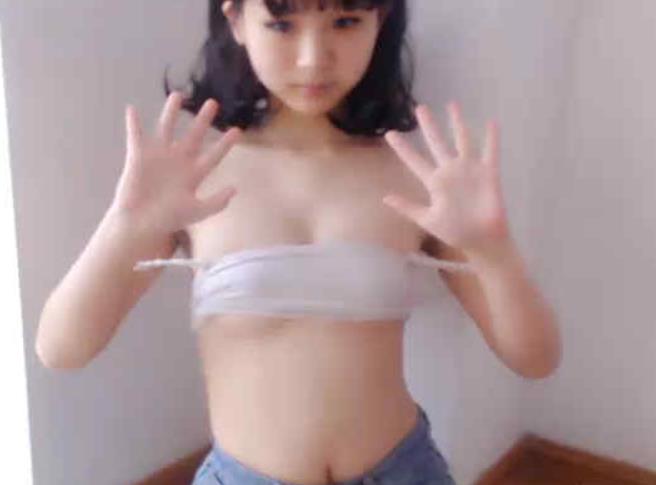 网络达人aimeebaby的清纯主播羞答答合集