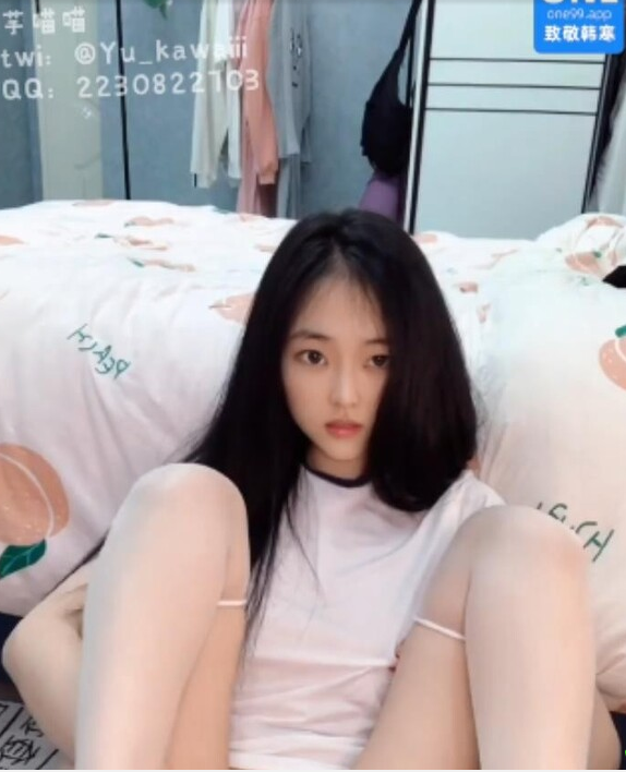 家小妹一样天真无邪，但是在这份资源合集中，她的真实一面将会被揭露！赶紧下载这份绝版合集，体验芋喵喵的不一样魅力吧！视频合集