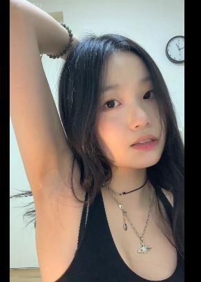 Yumi优质珍藏OnlyFans私密29部1.6G真实展示