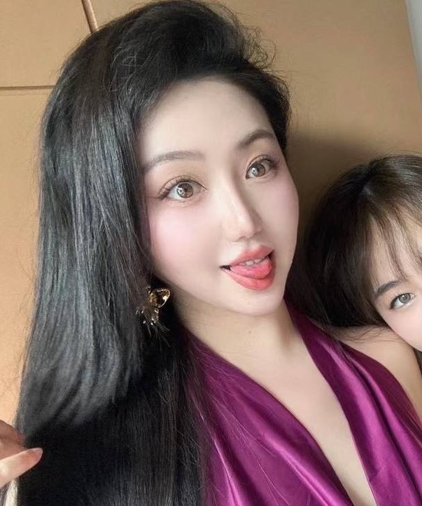 抖音萌萌叫小胖儿优质XX7V17P47M顶不住