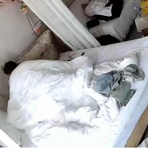 8.91G斯文眼镜女酒店激战男友1V7小时浪不停甜美反差