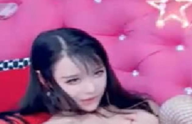 妮子恋夜舞私播30V7.7G撩人至极