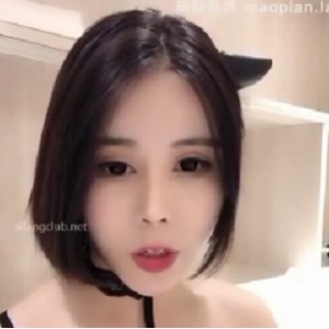 582MB美娜酱baby黑1V主播震棒逗趣太撩人